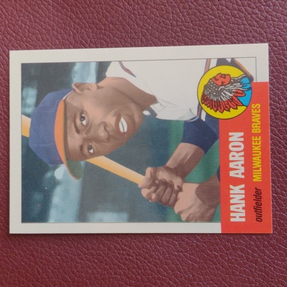 Hank Aaron Topps baseball card